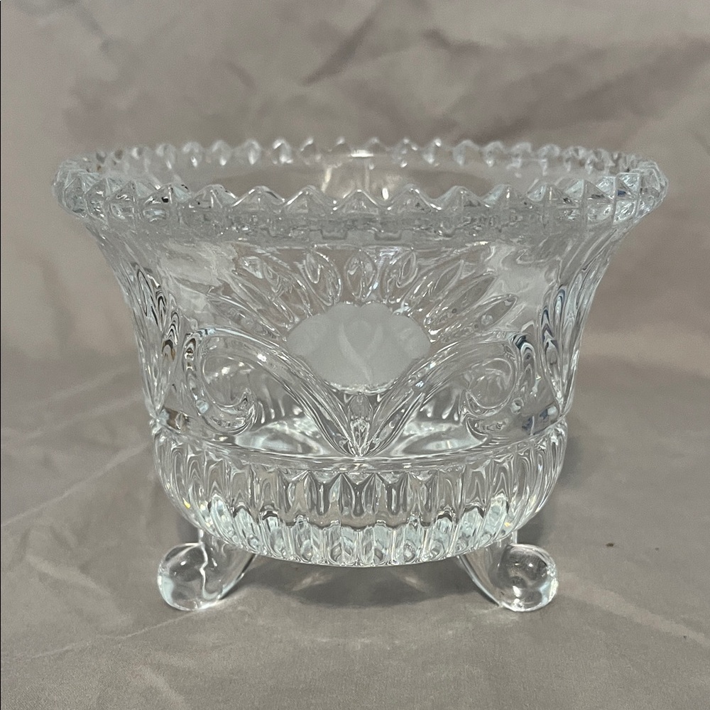 Anna Hutte Leaded Crystal Wild Rose 3 Footed Bowl. 3 3/4" Tall.
